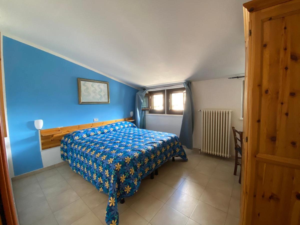 Chalet Della Luna Claviere Exteriör bild